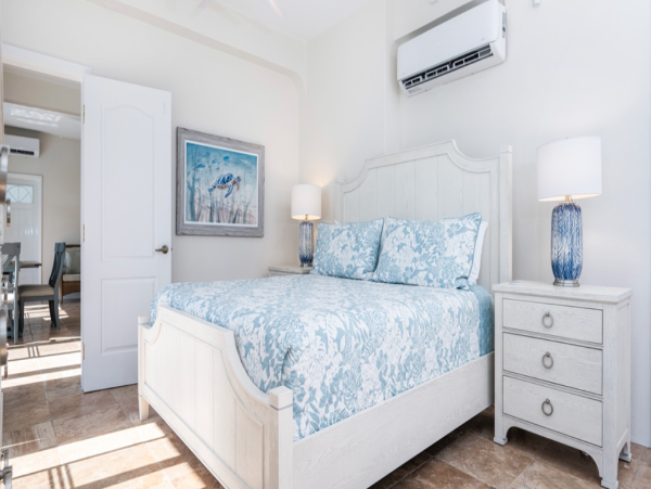 Luxury Villa Retreat 5_Bedroom - Spacious & Comfortable Accommodation